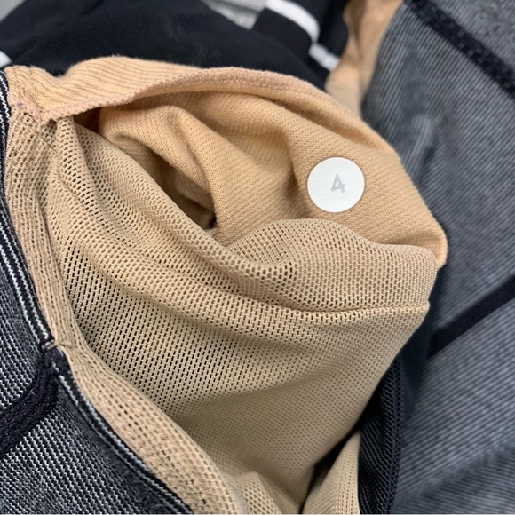 Lululemon scoopneck scoop neck tank size 4 black white grey racerback small xs - Picture 9 of 11